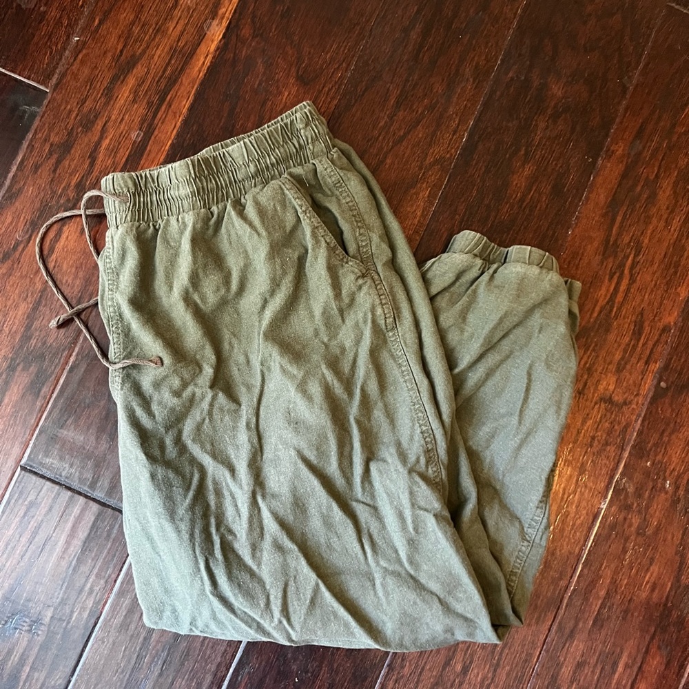 Sound Style Green Linen Flowy Joggers